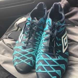 Umbro soccer cleats size 12